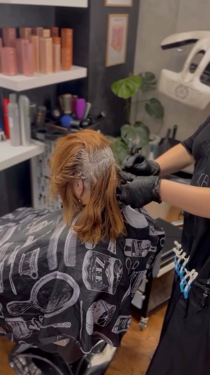 in_style_elenNaše klientka si přála vrátit vlasům zdravý lesk, hebkost a upravený tvar — a výsledek mluví sám za sebe#karlovyvarysalon #hairkarlovyvary #hairtra